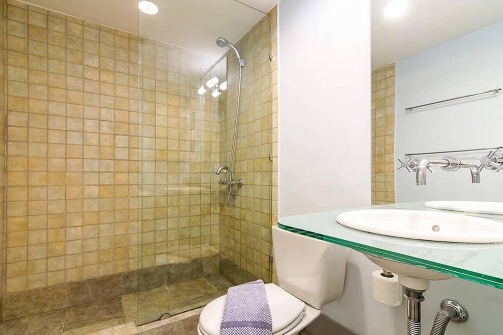 1Bedroom House In The City Center With Great View Atény Exteriér fotografie